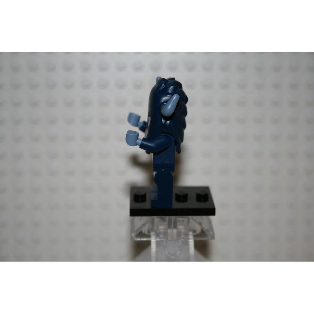 LEGO Series 27 Bogeyman Minifigure col27-8 with Boo Book